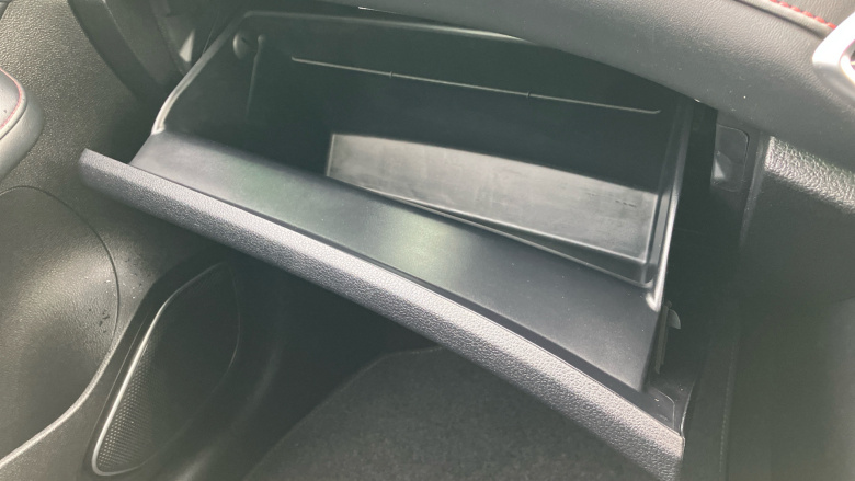 MG Hs 1.5 T-GDI Exclusive 5dr DCT Petrol Hatchback